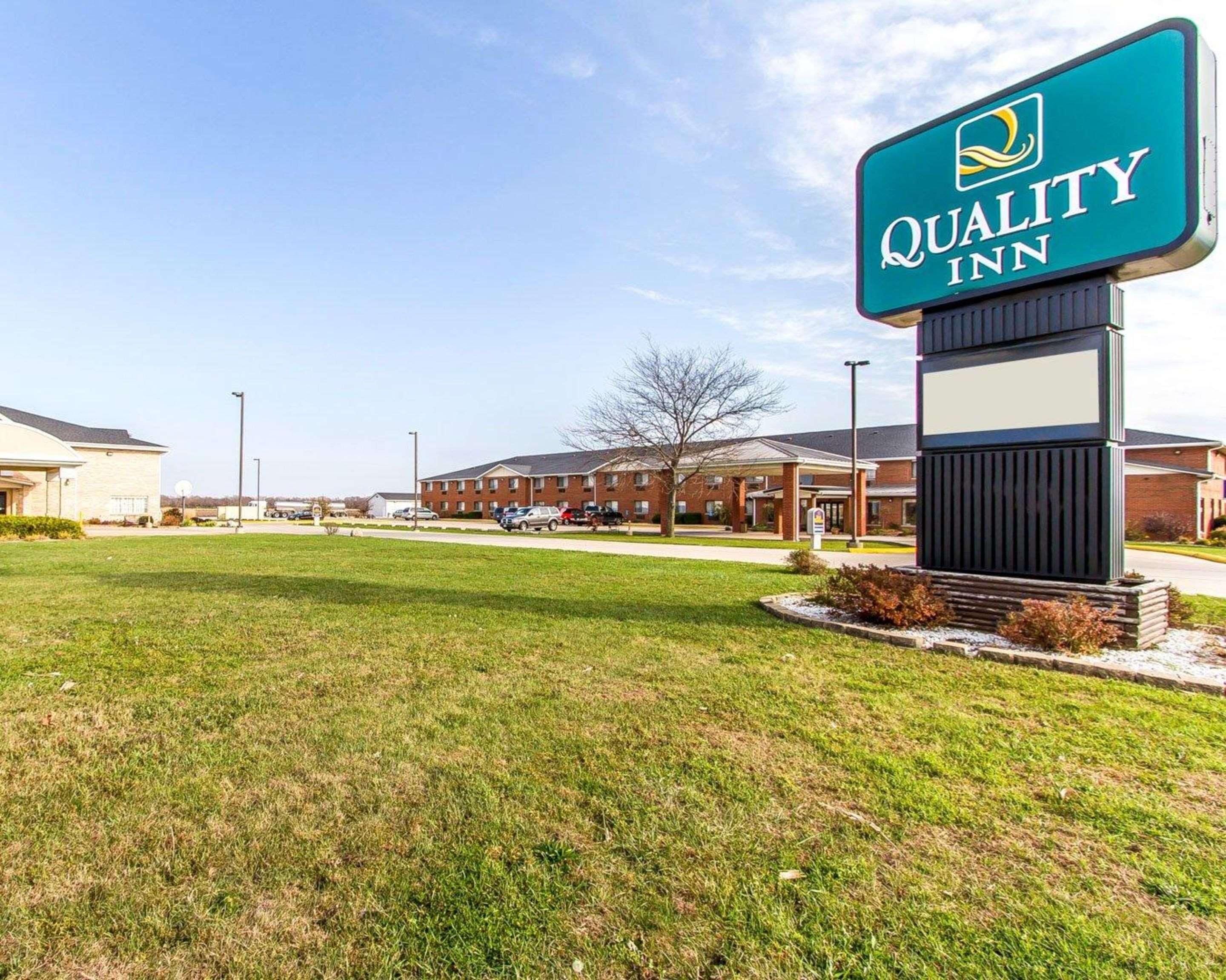 Quality Inn Pontiac Exterior photo